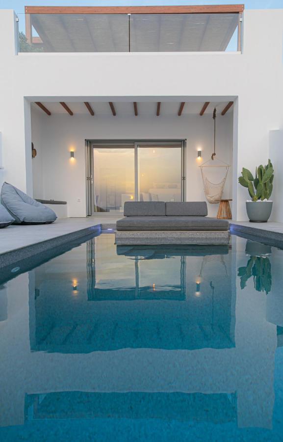 Seanfinity Beachfront Suites Mikri Vigla Buitenkant foto