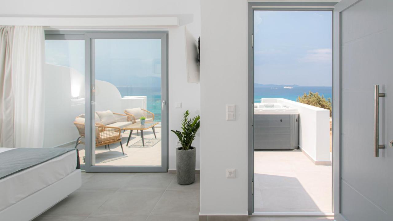 Seanfinity Beachfront Suites Mikri Vigla Buitenkant foto
