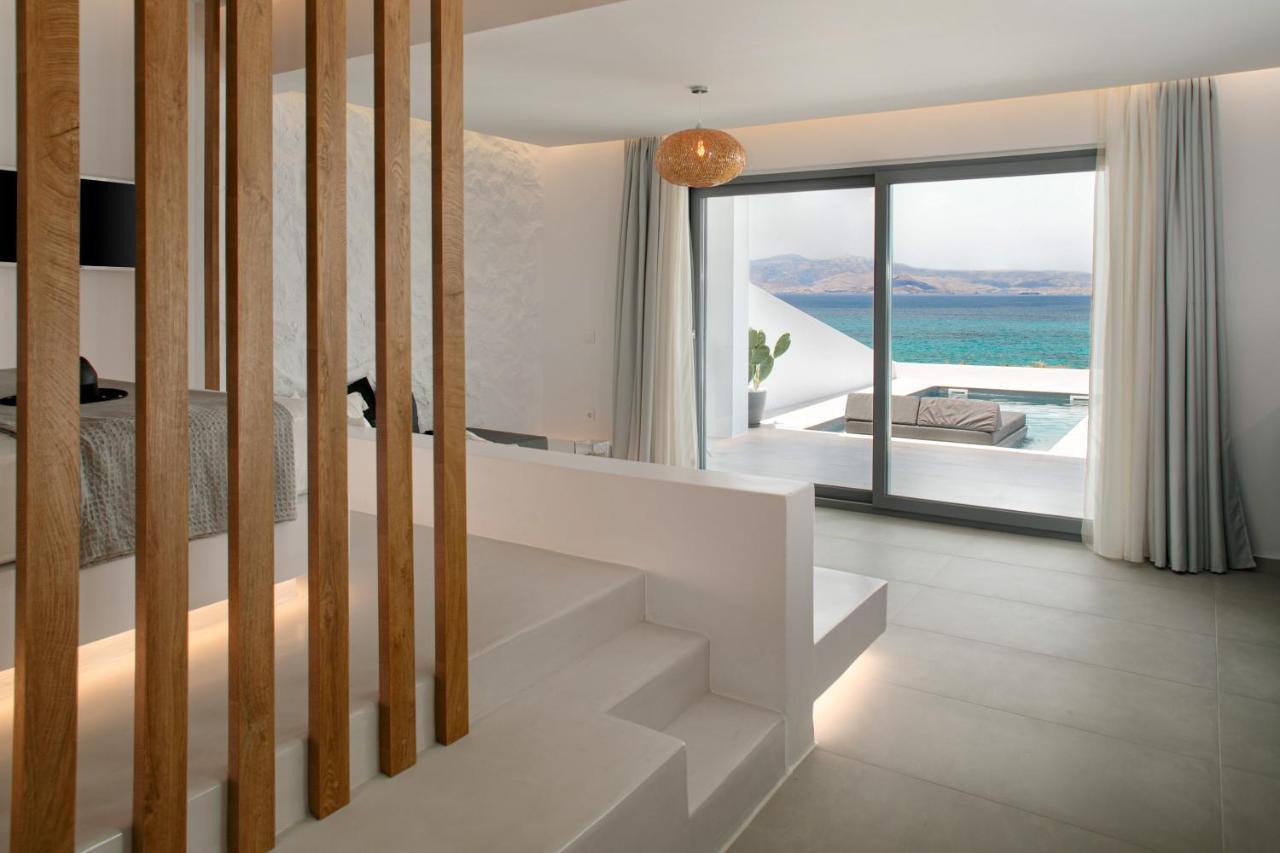 Seanfinity Beachfront Suites Mikri Vigla Buitenkant foto