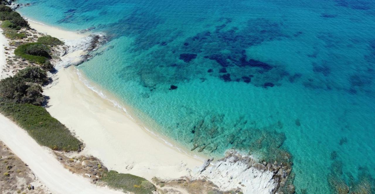 Seanfinity Beachfront Suites Mikri Vigla Buitenkant foto