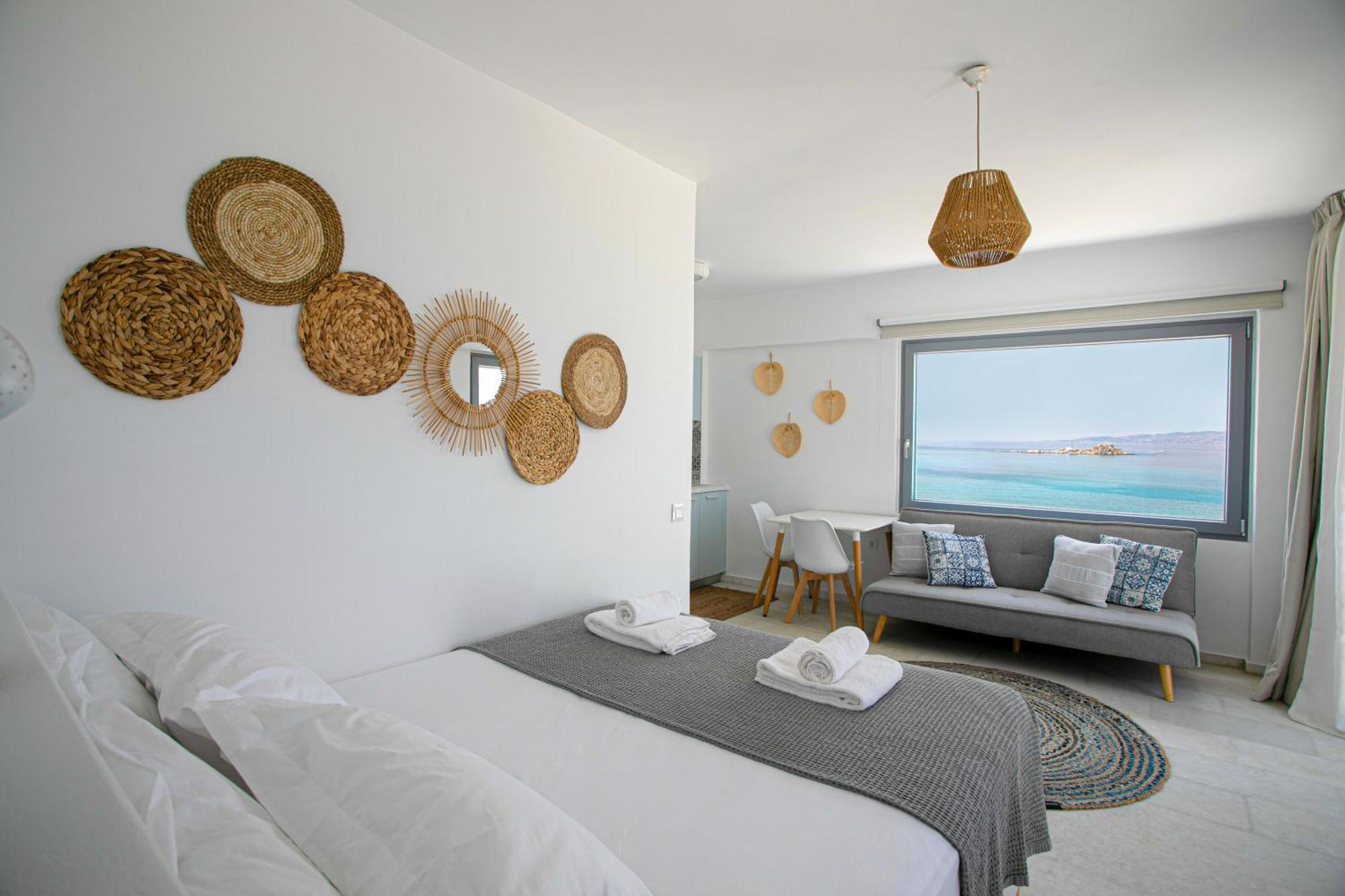 Seanfinity Beachfront Suites Mikri Vigla Buitenkant foto
